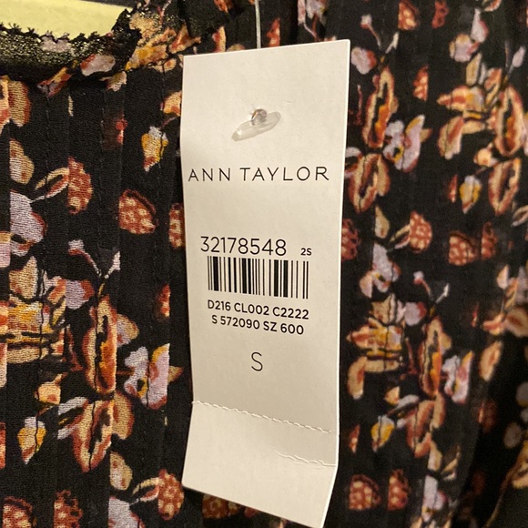 Black print midi almost ankle (I'm 5'2) Smocked top  with sheer sleeves. - Picture 3 of 7